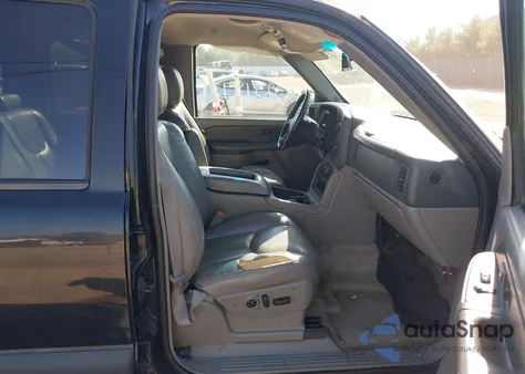 2003 Chevrolet Suburban 1500 Lt from USA, damaged, VIN 3GNFK16Z63G141758